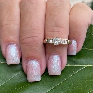 14K Round Engagement Ring w/accents 0.47ctw GORGEOUS